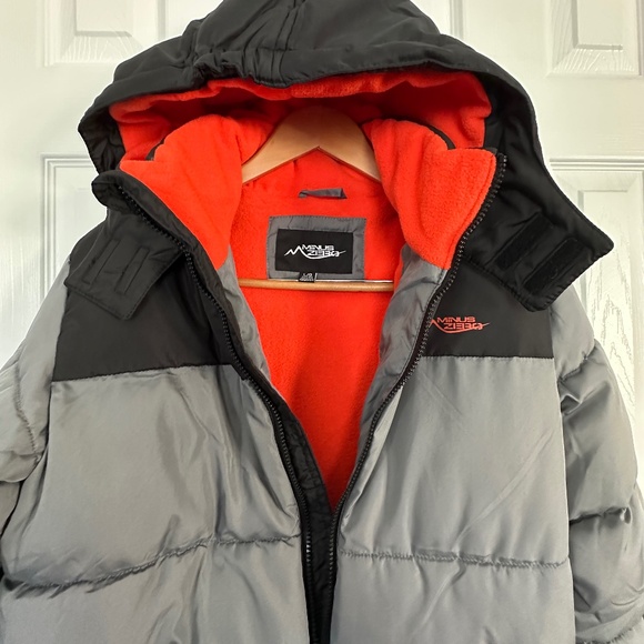 Minus Zero Boys Puffer Jacket | Size L (14/16) | Gray with Orange Lining - Picture 4 of 9